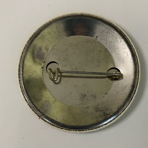 Vintage 1980 Frankenmuth Michigan Bavarian German Festival Pinback Button - Picture 2 of 3